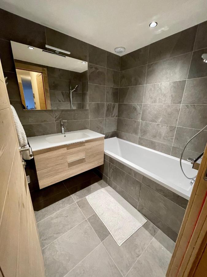 Appartement De Standing Plein Centre Station, 50M Des Pistes レ・ジェ エクステリア 写真